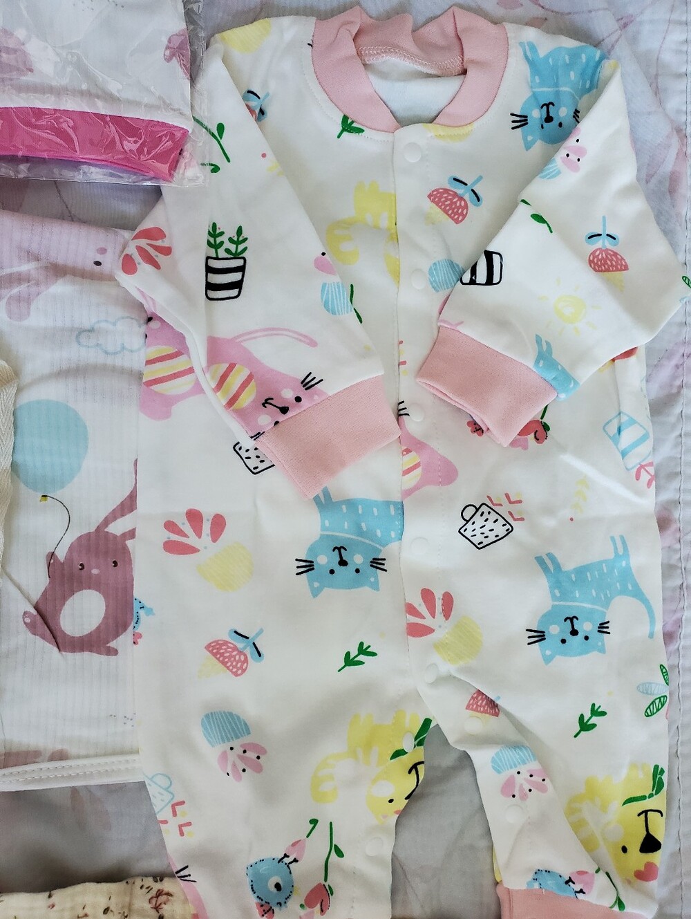 Mini Luxury Baby Girl Gift Basket Thoughtfully Curated Pink Newborn Essentials - Picture 6 of 9